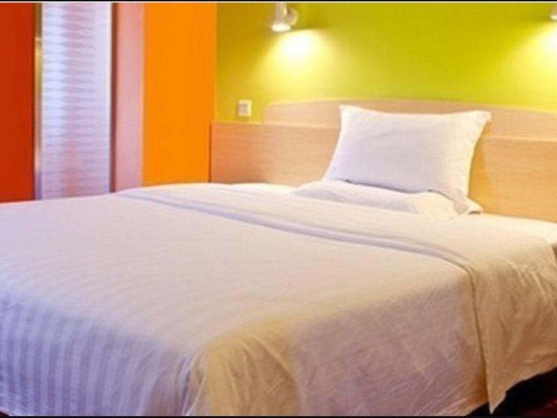 Home Inn Beijing Dinghui Bridge Wuluju Metro Station Εξωτερικό φωτογραφία